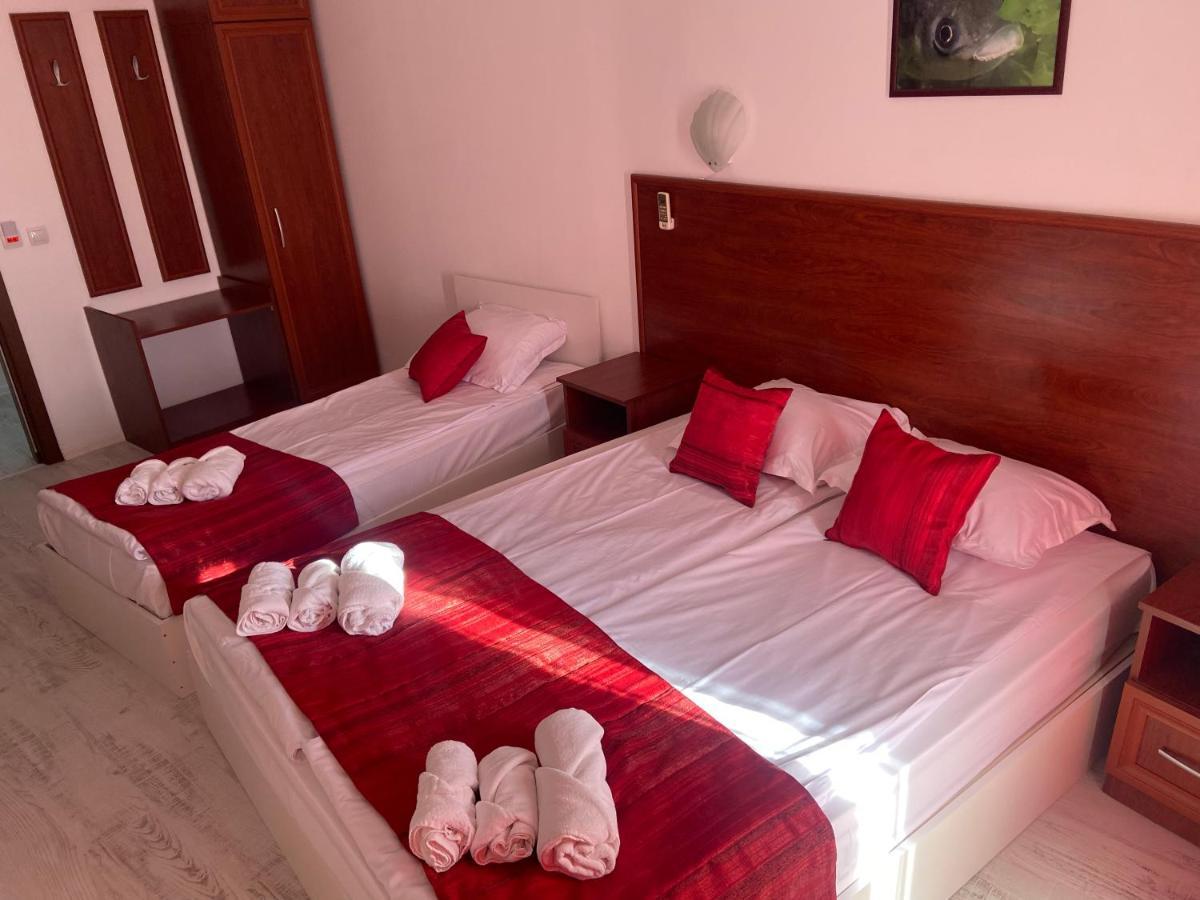 Ribarska Sreshta Family Hotel 사레보 외부 사진